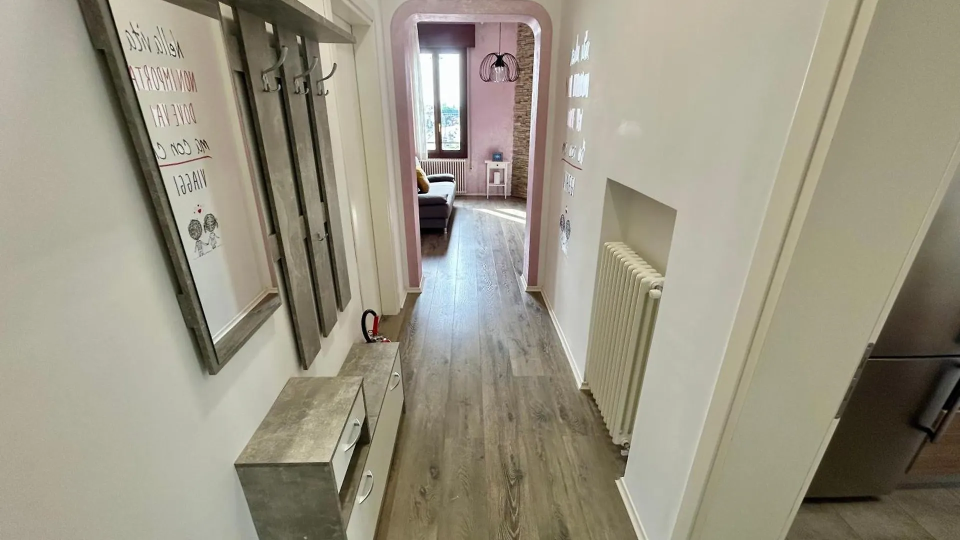 Lovely Bridge View Apartment Close To Padua City Center  Padova